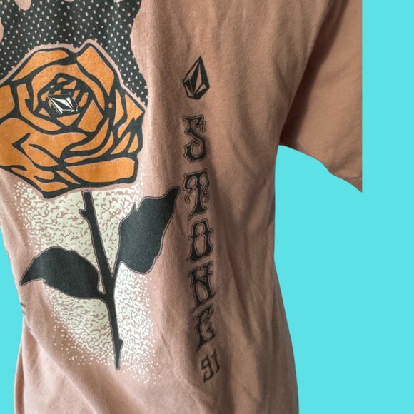 Volcom Ladies Graphic Tee - Size Small - Picture 5 of 7